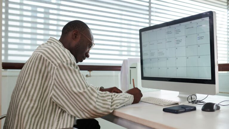 What Should You Know About Repayment Schedules for Instant Loans in Singapore?