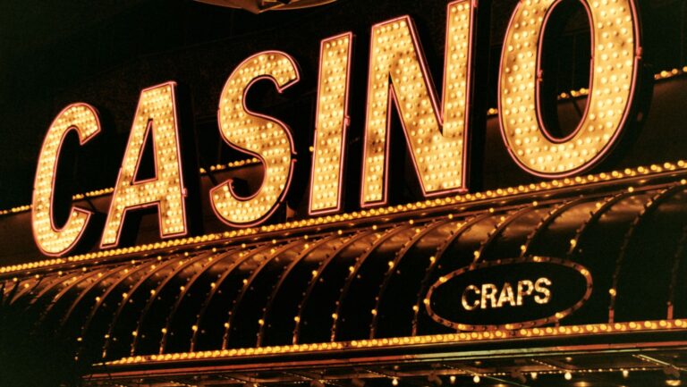 Why Crypto Casinos are Reshaping Online Gambling in 2025 (And What’s Coming in 2026)
