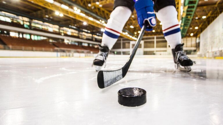 Power Plays and Payouts: Why Canadian Hockey Fans are Trading the Ice for theReels in 2026