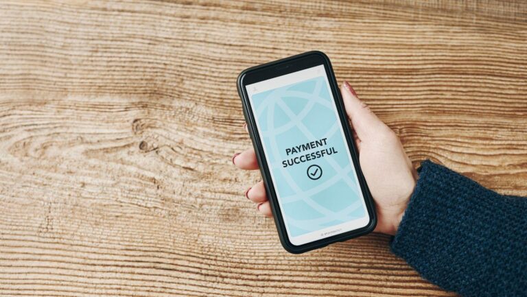 How Stablecoins Are Changing the Way Canadians Pay Online